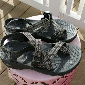 Chaco Z/ Volv 2 size 9